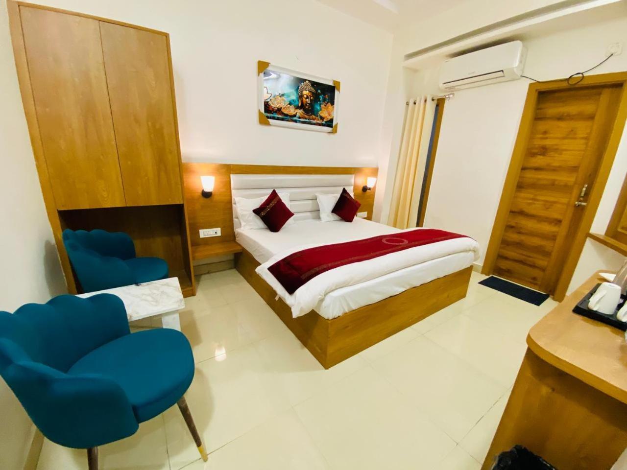 Ry Luxuries Hotel Amritsar Exterior photo
